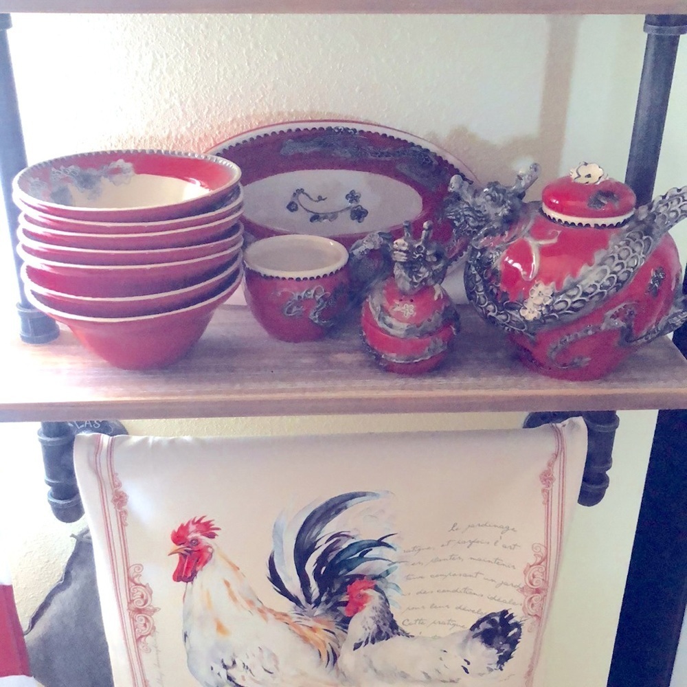 11 Piece Heather Goldminc Dragon Motif